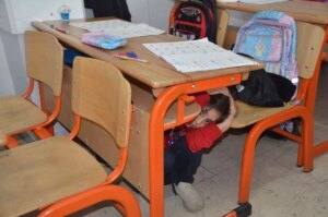 mebden afet bilinci icin tahliye tatbikati S1zl97F8.jpg